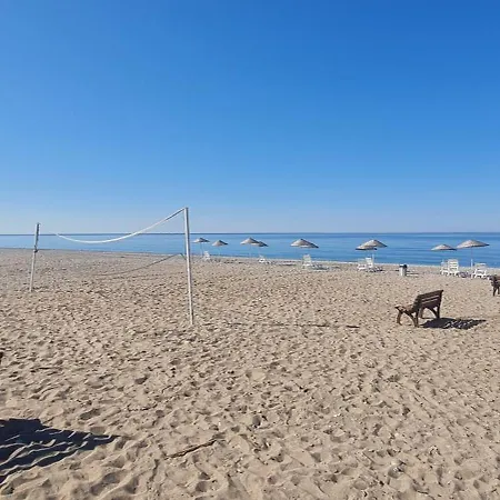Triblex I Private I Walking Distance To The Sea 300 Meters 别墅 *